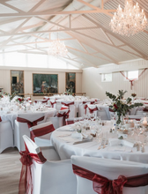 Last inn bildet i Galleri-visningsprogrammet, Pakketilbud med armlene, velg selv farge på sløyfebånd og stoffservietter Tilbud: Kr 100 pr pers