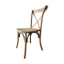 Last inn bildet i Galleri-visningsprogrammet, Stoler Cross-back trestoler
